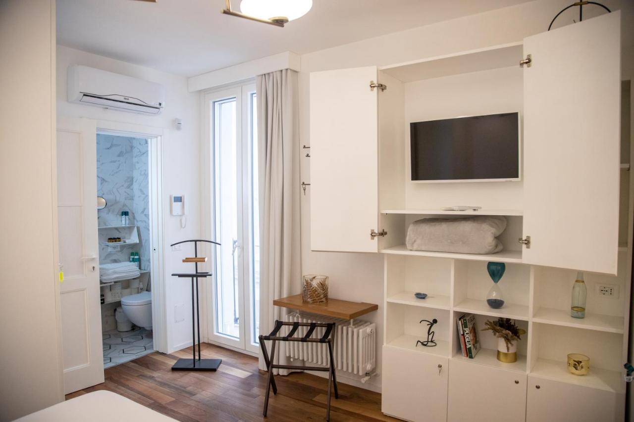 Enjoy Boutique Rooms Monopoli Exterior photo